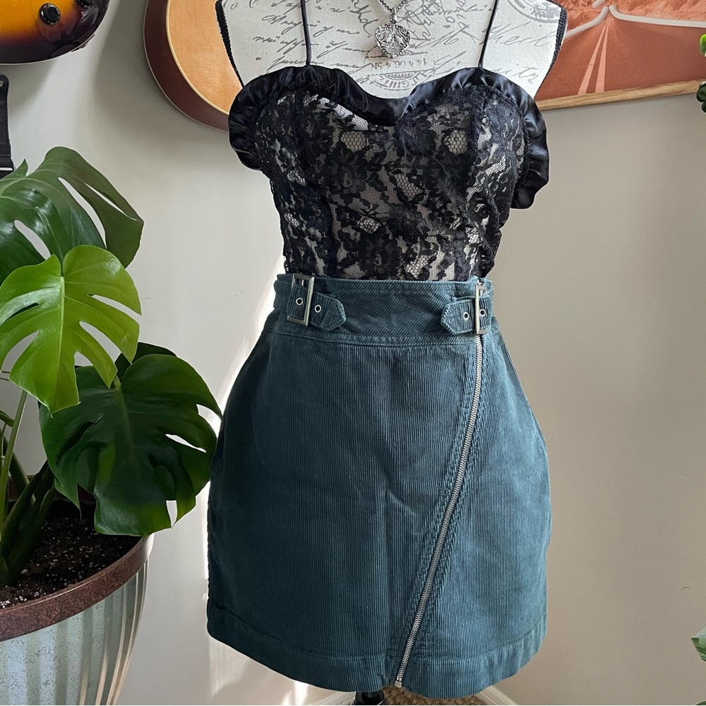 URBAN OUTFITTERS Corduroy Asymmetrical Zip Front Mini Skirt - large